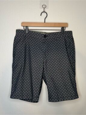 Original Penguin Munsingwear Gray & White Chino Shorts